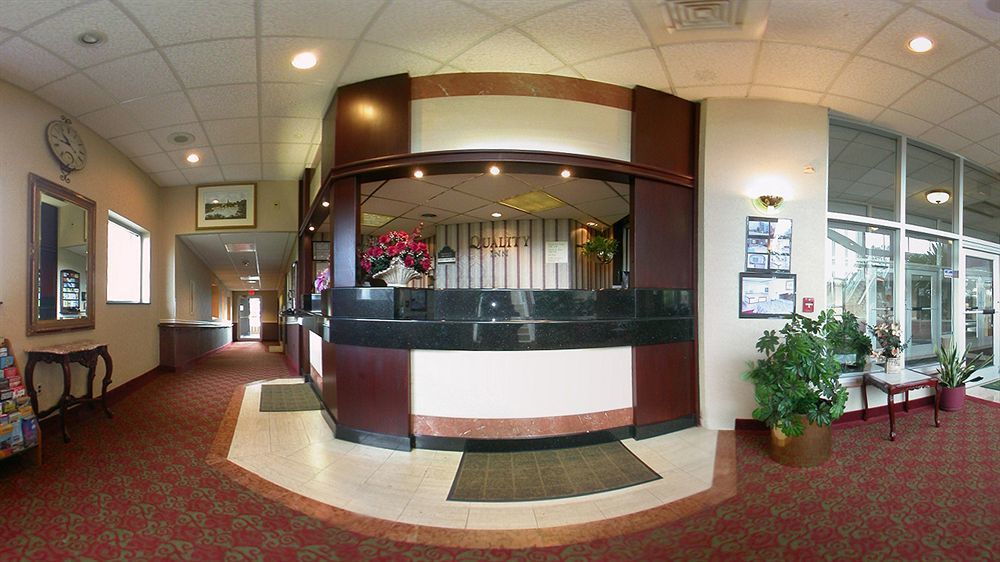 Quality Inn & Conference Center Maple Shade Екстер'єр фото