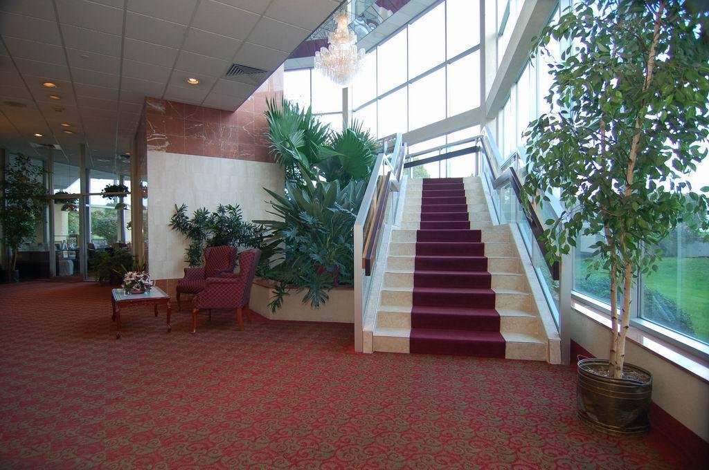 Quality Inn & Conference Center Maple Shade Екстер'єр фото