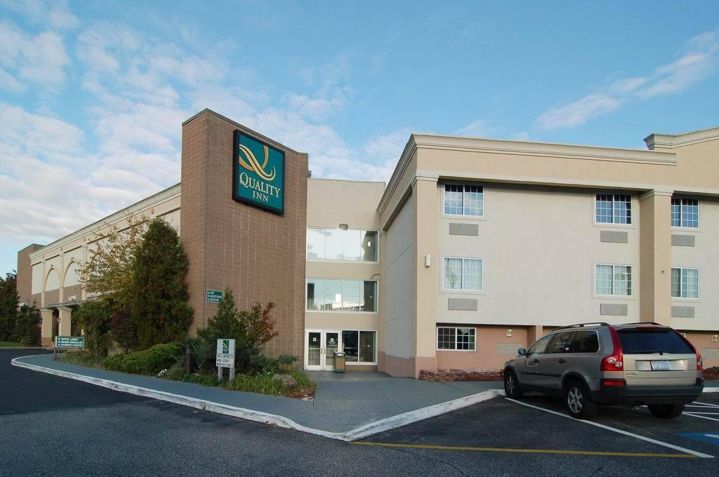 Quality Inn & Conference Center Maple Shade Екстер'єр фото